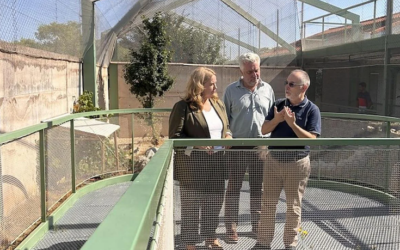 La alcaldesa de Burgos visita el Centro de Biodiversidad con motivo de su primer aniversario
